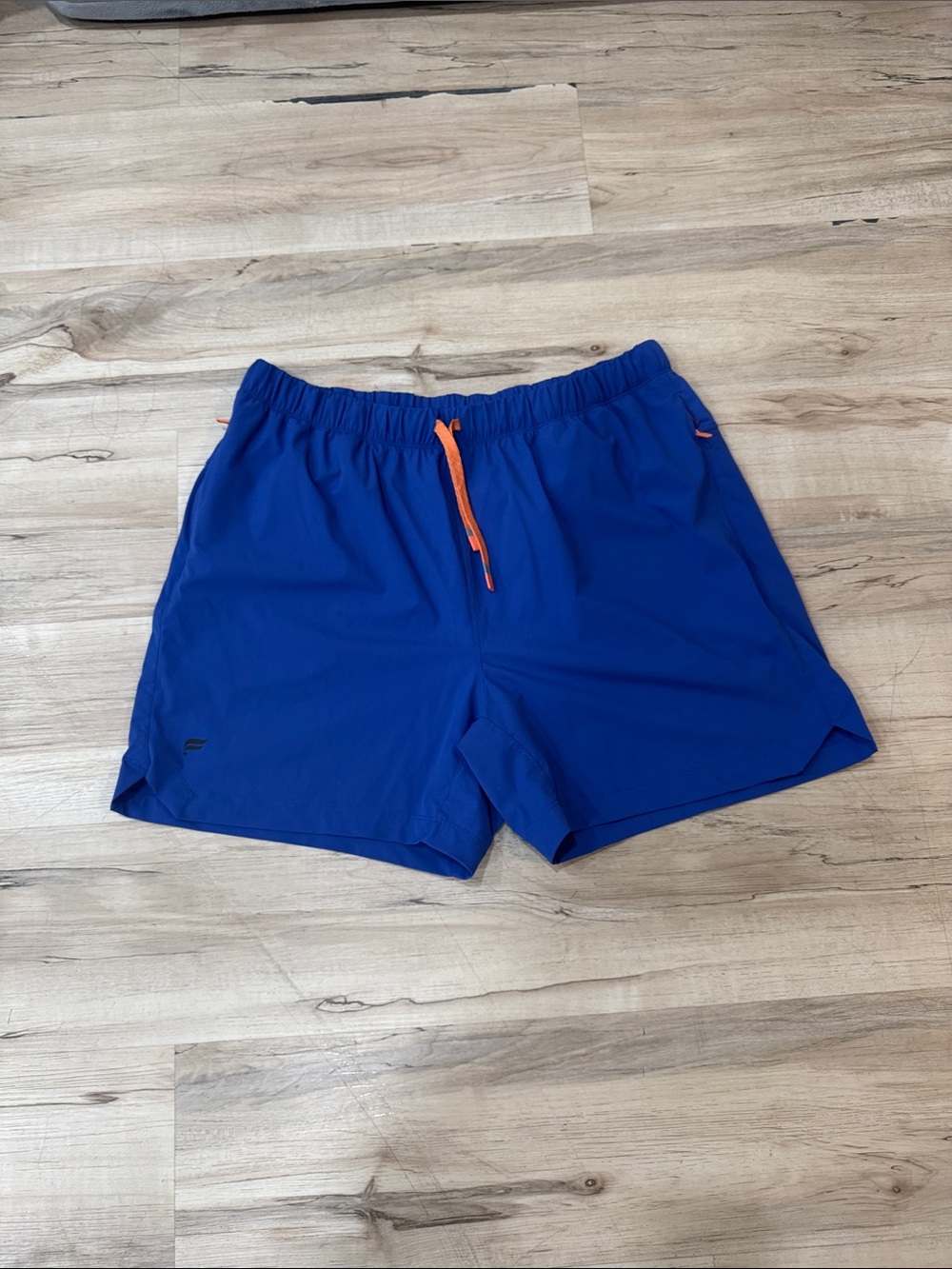 Mens Fabletics 5 inch The One Short Unlined sz. L